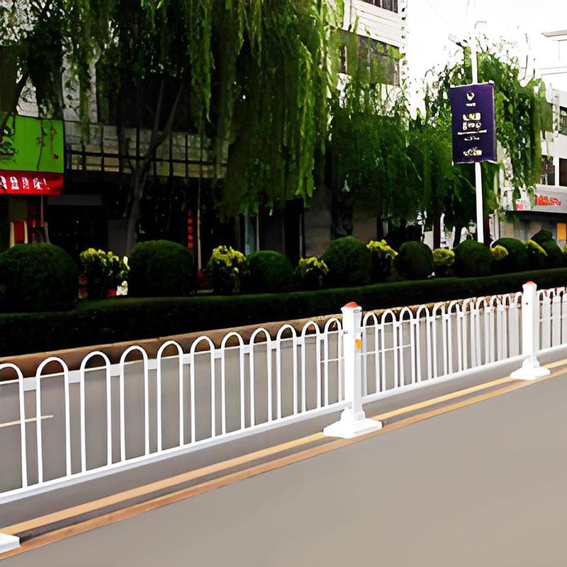 Straßenleitplanke im Pekinger Stil