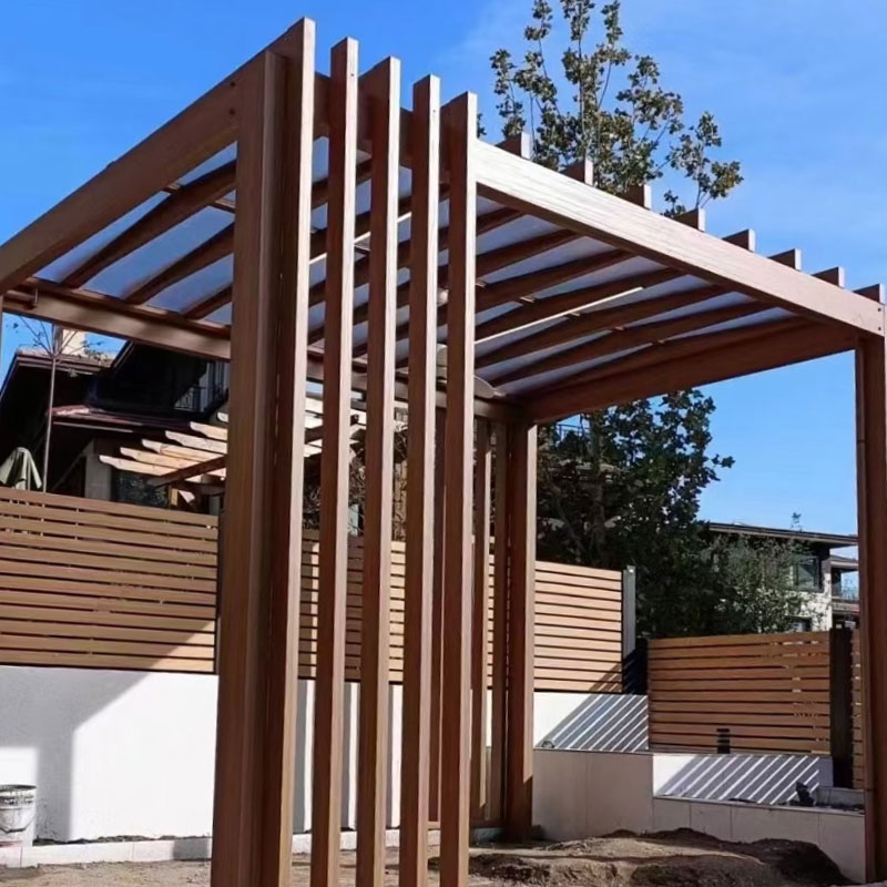 Pergola aus Metallimitat aus Holz